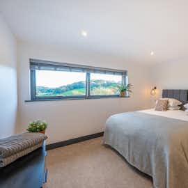 Hares Barton - Bedroom 9: Above the games room, with views over the Devon countryside Hares Barton - Bedroom 9: Above the games room, with views over the Devon countryside