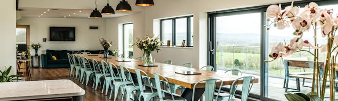 dining room at churchill holiday home for family celebrations