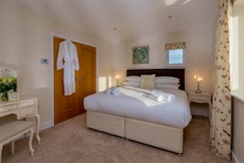 Herons Bank - Bedroom 4: A superking or twin beds