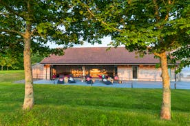 Fuzzy Orchard - Somerset - Sleeps up to 14, with indoor pool, hot tub and sauna