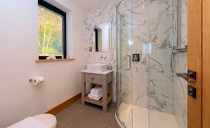 The Cedars - Bedroom 3 has an ensuite with a corner shower