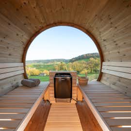 Hares Barton - A sauna with a view! Hares Barton - A sauna with a view!