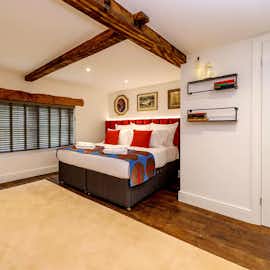 Hunky-Dory - Bedroom 5 is on the top floor and can sleep 3 Hunky-Dory - Bedroom 5 is on the top floor and can sleep 3