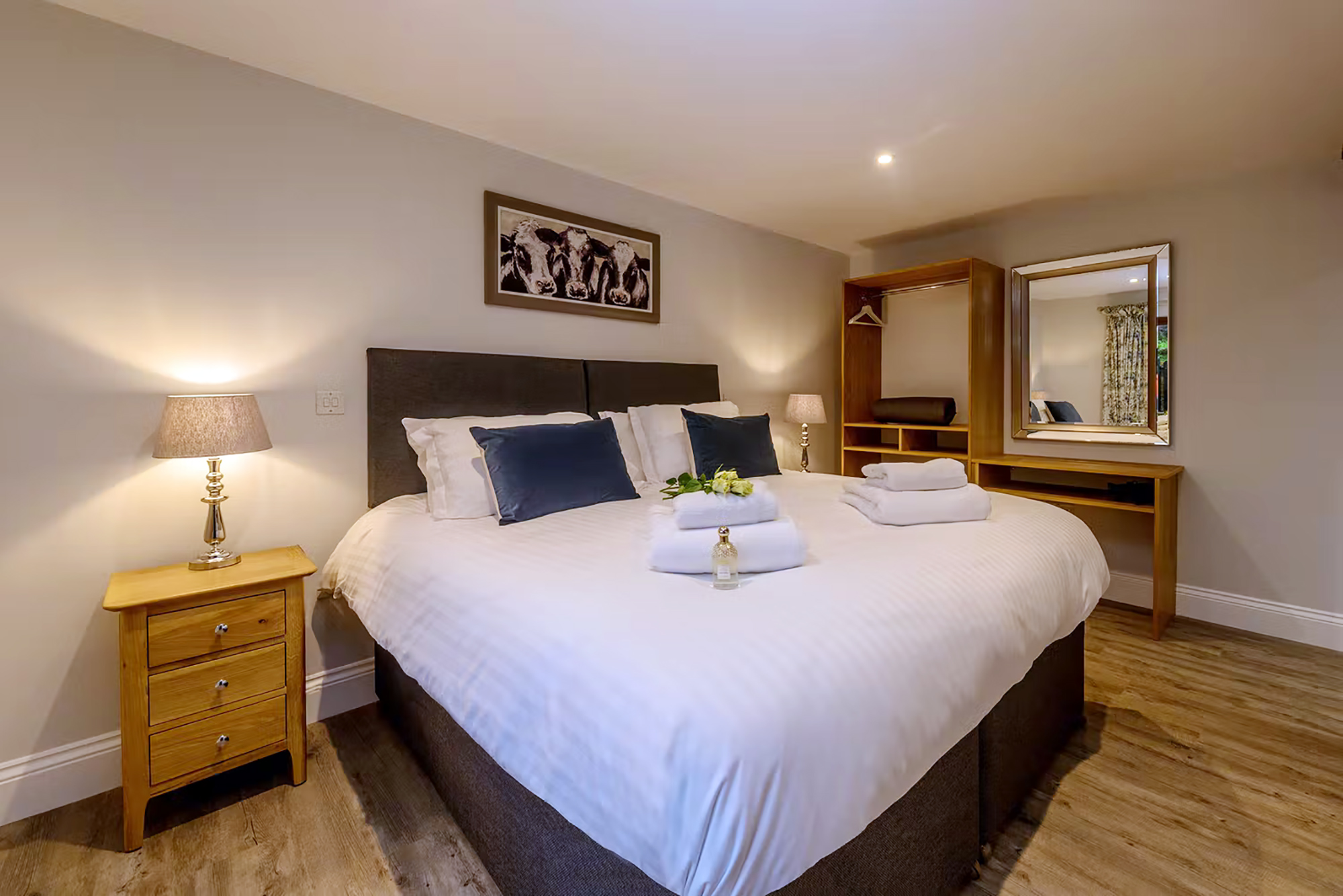 Gallery Kingshay Barton Somerset Sleeps 12