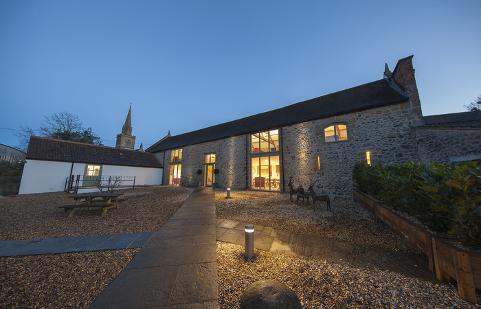 Somerset Big Barn sleeps 30 with indoor spa hall, indoor pool, hot tub, sauna, games room, bbq lodge