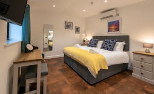 Churchill 20 - Bedroom 10 sleeps 2 in zip and link beds and has an ensuite shower room