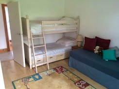 Junior Bedroom for 2-4 children