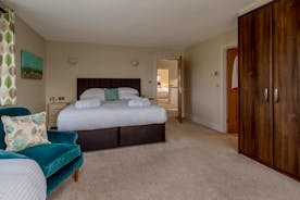 Herons Bank - Bedroom 2: Sleeps 3 in a superking and a single, or 3 single beds