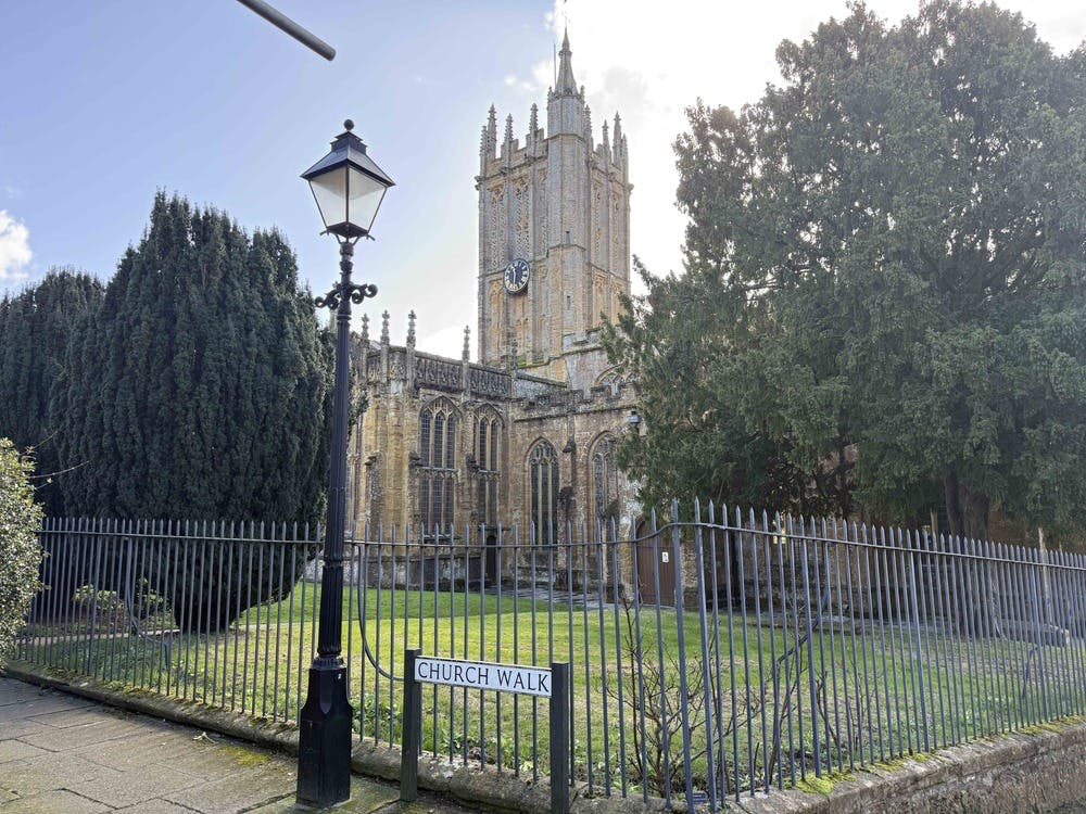 minster church situated in the middle of the town