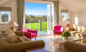 Fuzzy Orchard - A very relaxing living room with gorgeous views over the valley.