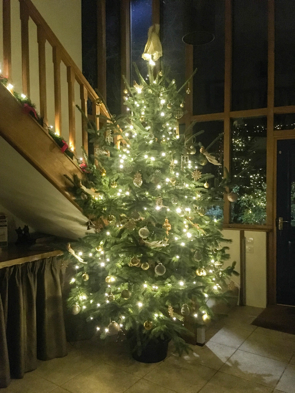 TCB's glorious Christmas Tree in the hall