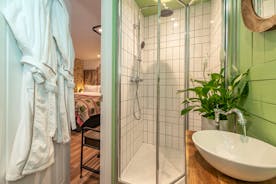 Tickety-Boo - The ensuite shower room for Bedroom 6