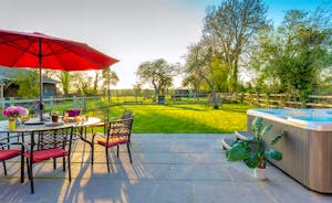 Orchard View - Rustic charm and gorgeous Somerset countryside