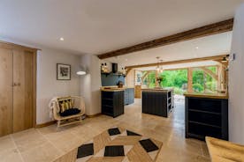 Otterhead House - The kitchen-dining room gives you plenty of space to gather together