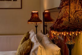 Hurstone: Bedroom 3 - Seductive country charm