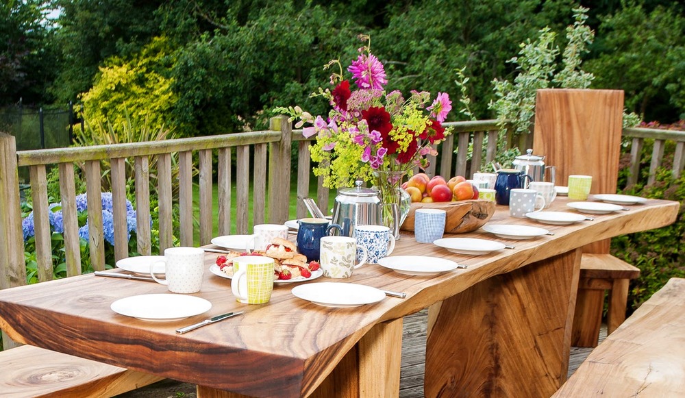 Large areas to socialise both indoor and out.