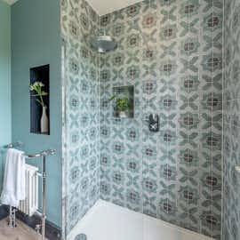 Kennard Hall - The ensuite shower room for Bedroom 5 Kennard Hall - The ensuite shower room for Bedroom 5