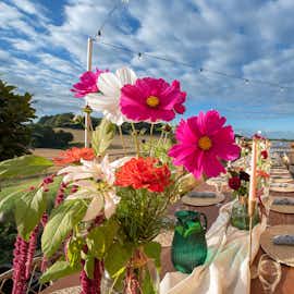 Croftview - Enjoy lazy lunches in the sunshine Croftview - Enjoy lazy lunches in the sunshine