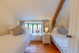 Pippinsands, Stonehayes Farm - Bedroom 5 has a double room leading through to a twin room, and an en suite shower room
