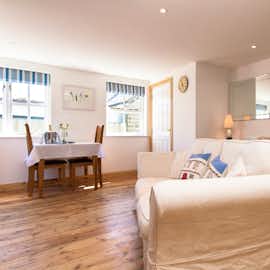 Lounge/Dining Lounge/Dining