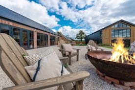 Boon Barn - Luxury large group holiday house in Wiltshire with pool 