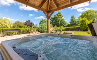 'Holiday Houses Sleeping 25' - Holiday Ideas