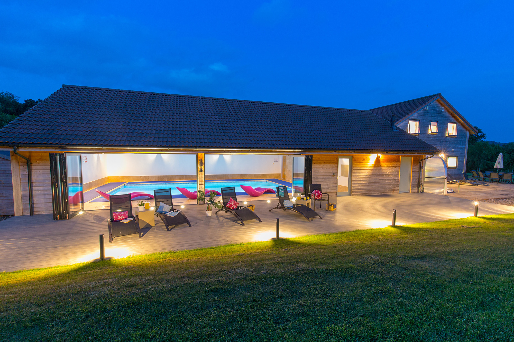 Pools And Hot Tubs Holiday Ideas Sleeps 12