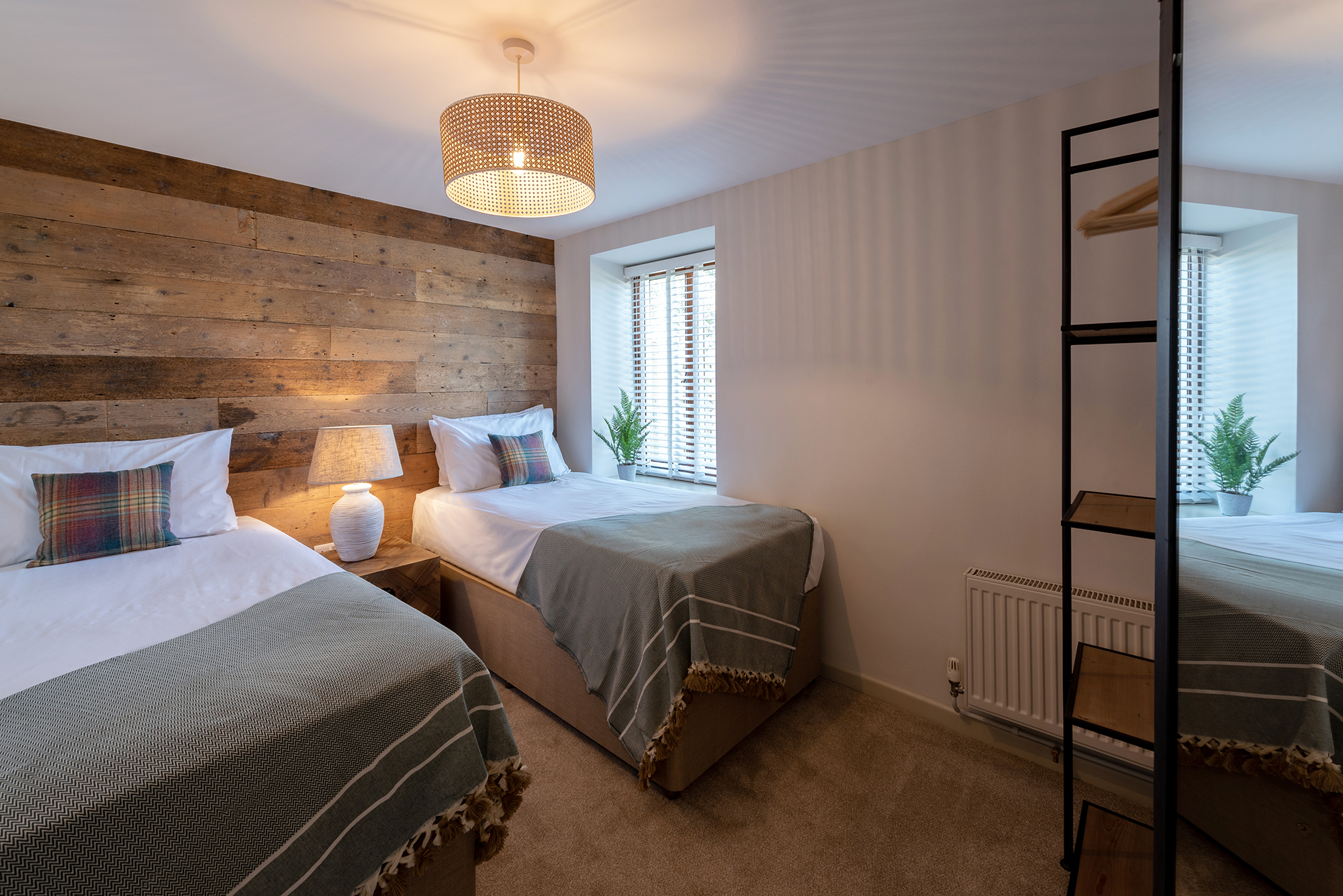 Whimbrels Barton - Bedroom 2 is in Snipes Rest and has zip and link beds