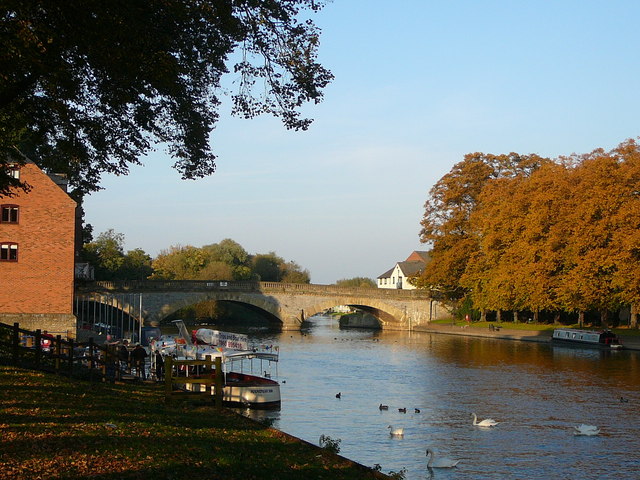 Holiday accommodation in Evesham - sleeps 24 - Holiday Accommodation in Evesham 