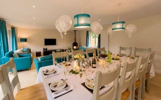 'Holiday Houses Sleeping 12' - Holiday Ideas