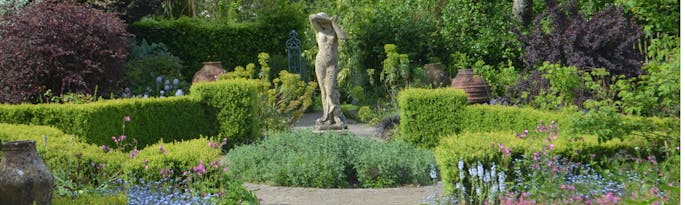 10 Glorious Gardens to Visit in Devon