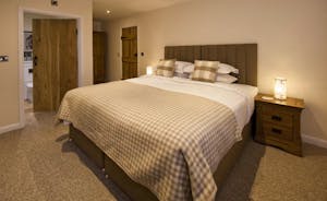 Quantock Barns - Paddock 1 can have a super king or twin beds
