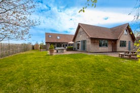 Cockercombe - Luxury holiday lodge for 14 in the West Country