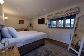 Foxhill Lodge - Bedroom 5: On the ground floor, superking or twin