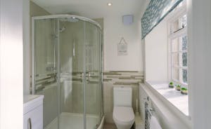 Ensuite to double bedroom