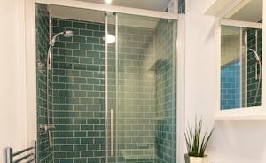 The Plough - En suite shower room for Bedroom 10; fresh and modern