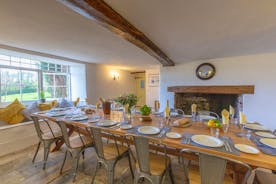 Pippinsands, Stonehayes Farm - The dining table was specially made to seat all 14 guests