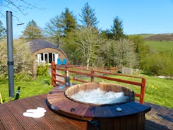 Hot tub and Orchard Cottage