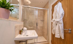 Coat Barn - The ensuite shower room for Bedroom 7 
