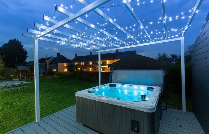 Somerset holiday home sleeping 14 with hot tub, swim spa, bbq lodge and games room