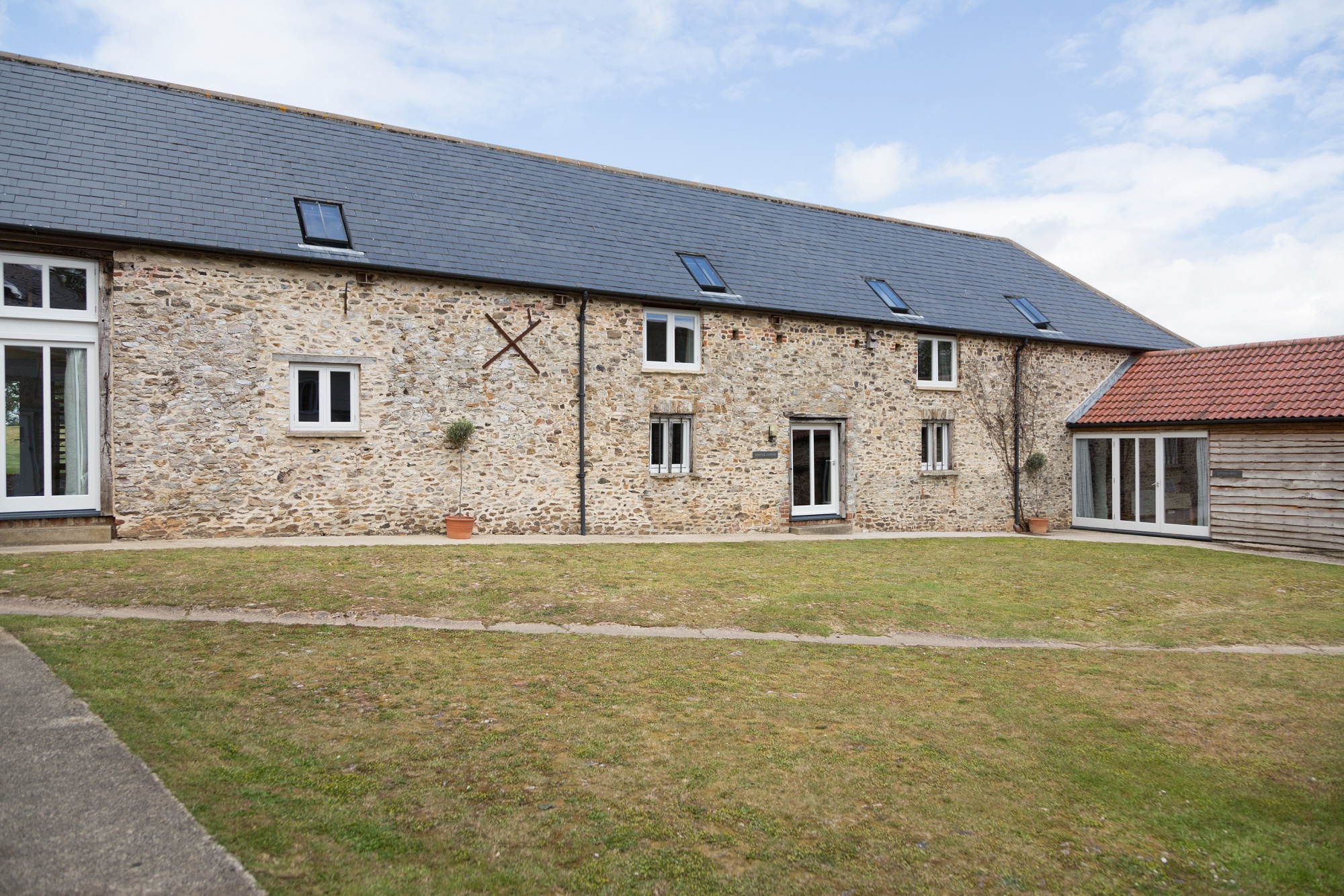 An image of 'WHINCHAT BARNS', DEVON