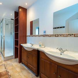 Shower Room with double sinks  large friends and family self catering holiday accommodation  The Manor on the Monnow Monmouthshire  Shower Room with double sinks  large friends and family self catering holiday accommodation  The Manor on the Monnow Monmouthshire