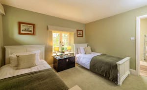 Pitsworthy - Bedroom 4 is a twin room with an en suite shower room