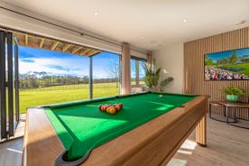 Fuzzy Orchard - A game of pool, beautiful views; the perfect way to relax
