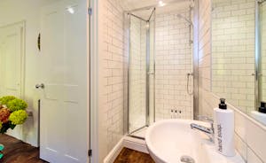 Hesdin Hall - The en suite shower room for Bedroom 2