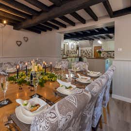 Family Dining Family Dining