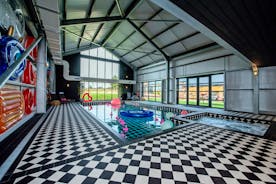 Boon Barn  - The spa hall is stunning; it has a pool, hot tub and sauna 