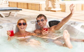 'Big Holiday Houses with Hot Tubs For Groups | UK Holidays | BHHL' - Holiday Ideas