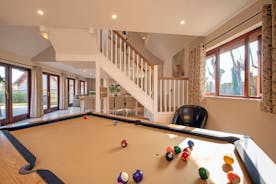 Thorncombe - Relax with a game of pool before dinner