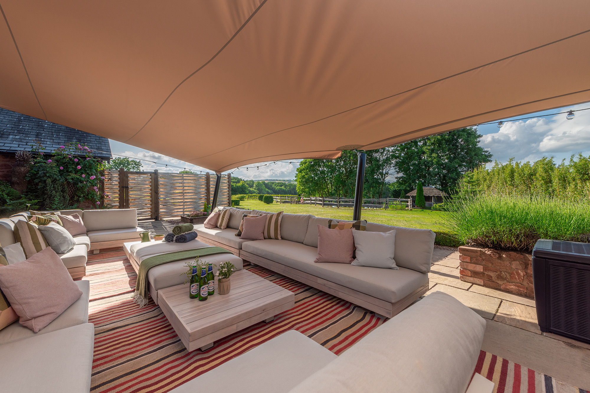 'Dog Friendly' - Holiday Ideas